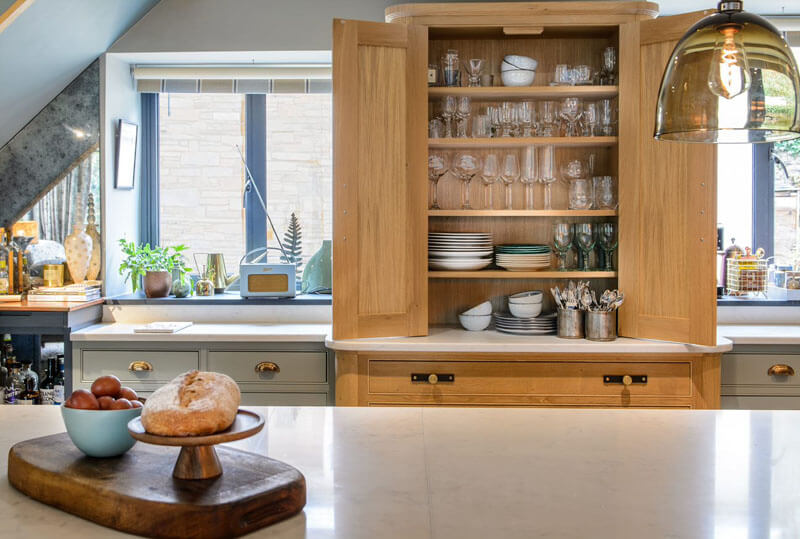 Bespoke cabinetry can make your farmhouse kitchen look amazing
