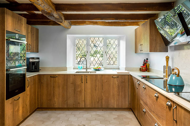 Rustic cottage kitchen